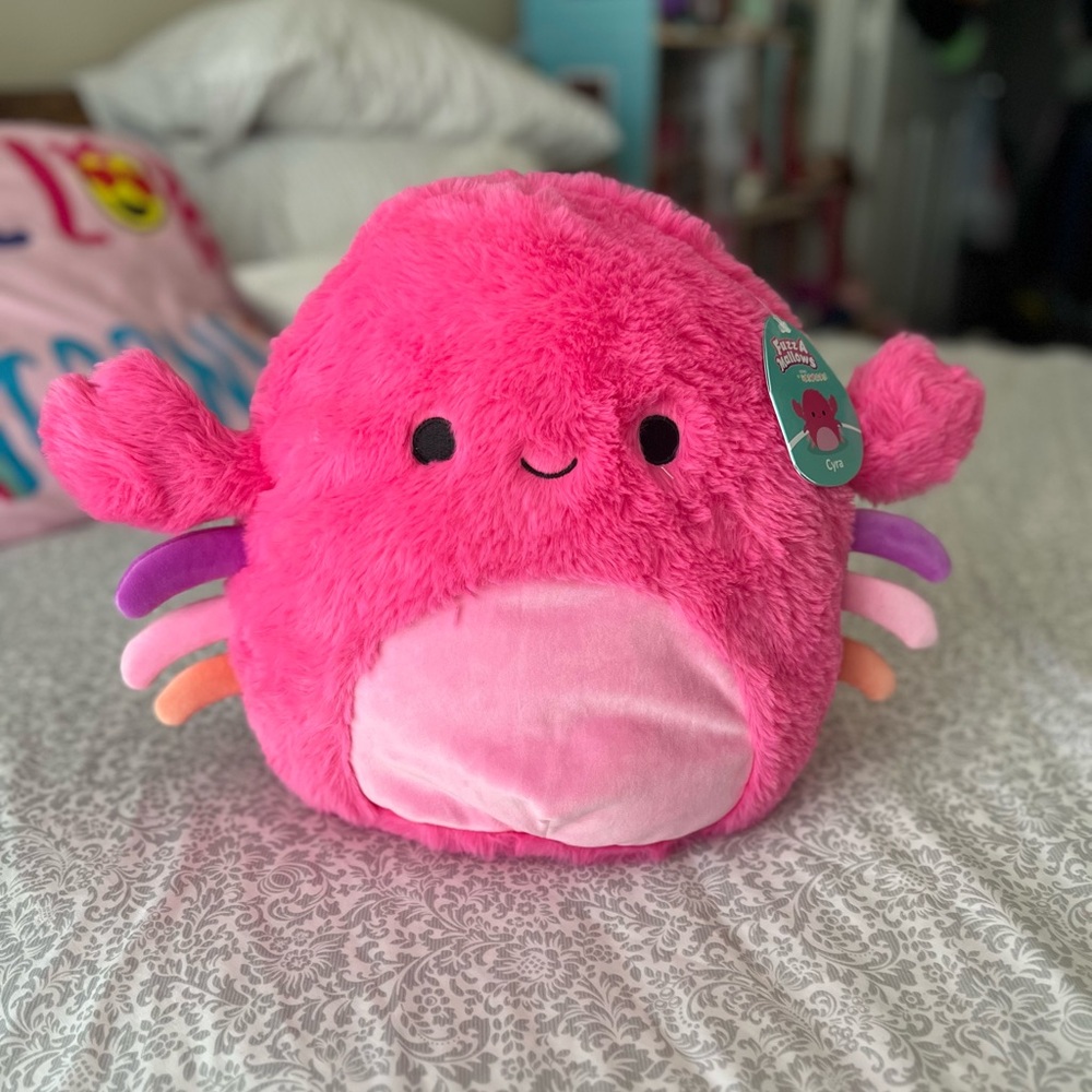 New Cyra The Crab Fuzzamallow Squishmallows - Picture 2 of 16